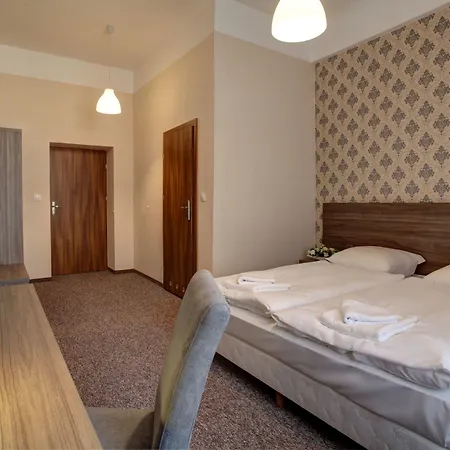 Hotel Polonia Centrum 3*