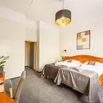Polonia Centrum Отель 3*