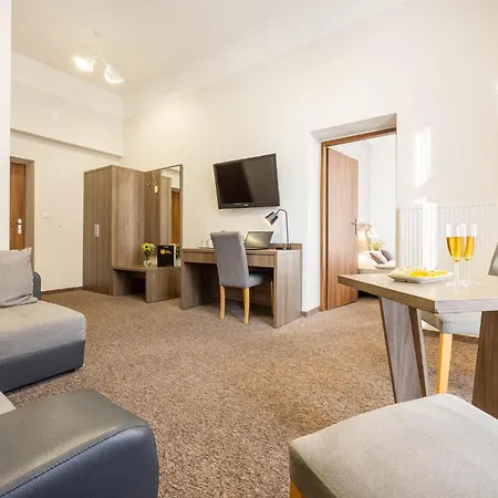 波尼亚中枢酒店 弗罗茨瓦夫