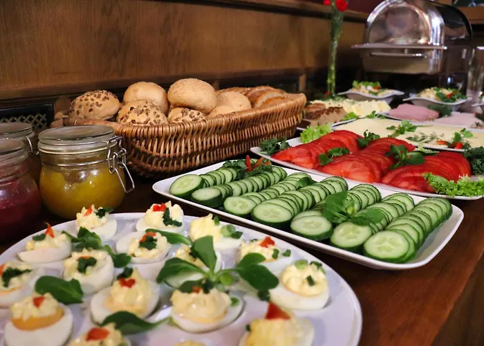 波尼亚中枢酒店 3*