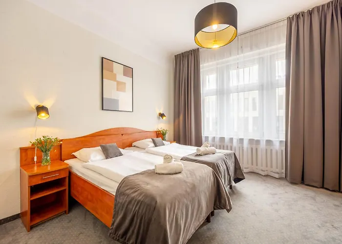 波尼亚中枢酒店